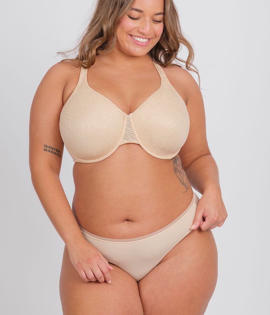 The Smooth Lace Minimizer Bra: Toasted Almond